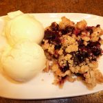 Blueberry crisp with ice cream