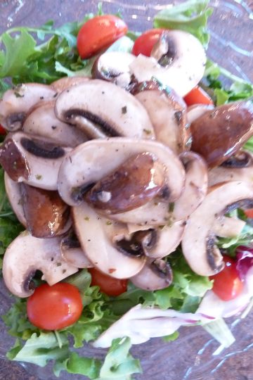 Fresh Mushroom Salad