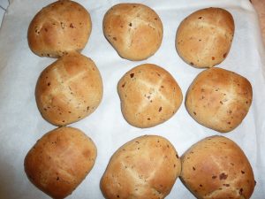 baked hot cross buns without icing